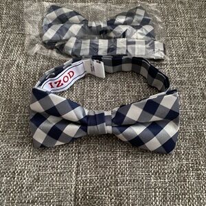 Boys IZOD adjustable bow ties